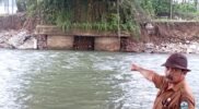 Terkikis Banjir, Jembatan Blang Beururu Terancam Ambruk Acehzone.com